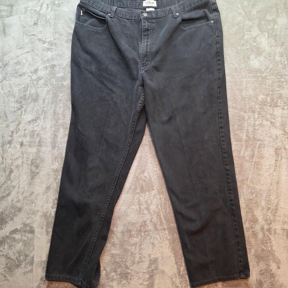 L.L. Bean Jeans Mens 42x30 Black Charcoal Wash Classic Fit Straight Leg Denim